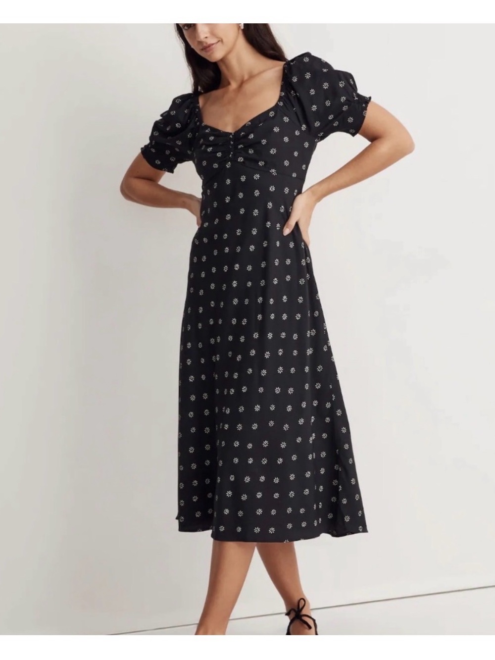 Madewell Sweetheart Puff-Sleeve Midi Dress in Stardot